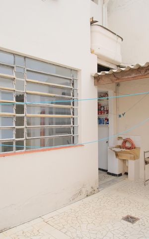 Casa à venda com 105m², 2 quartos e 2 vagasQuintal