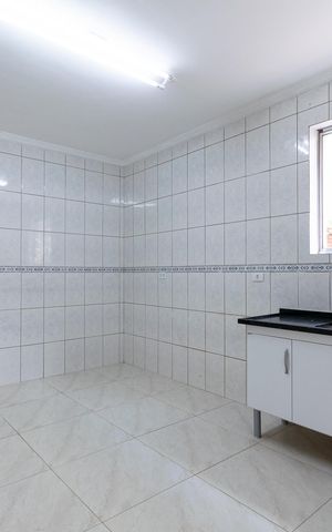 Casa à venda com 190m², 2 quartos e 2 vagas Casa à venda com 190m², 2 quartos e 2 vagasCozinha