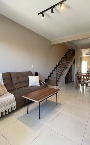 Casa para alugar com 91m², 2 quartos e 1 vaga Casa para alugar com 91m², 2 quartos e 1 vagaSala
