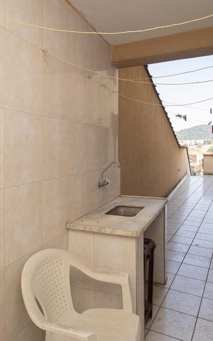 Casa à venda com 250m², 5 quartos e 5 vagas Casa à venda com 250m², 5 quartos e 5 vagasQuintal
