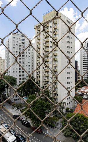 Apartamento para alugar com 127m², 3 quartos e 2 vagas Apartamento para alugar com 127m², 3 quartos e 2 vagasVista da Varanda da Suíte