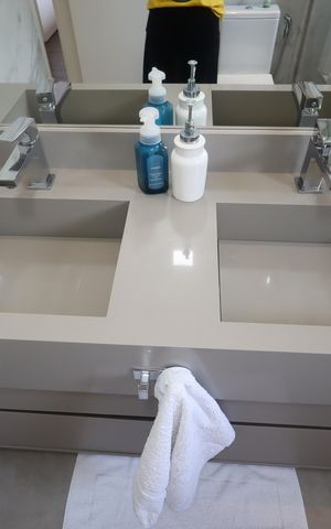 Apartamento à venda com 125m², 2 quartos e 2 vagasBanheiro da Suíte