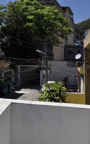 Casa à venda com 211m², 4 quartos e 1 vagaÁrea comum