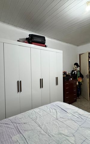 Casa à venda com 180m², 2 quartos e 2 vagas Casa à venda com 180m², 2 quartos e 2 vagasQuarto 2