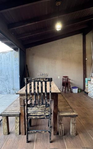 Casa à venda com 180m², 2 quartos e 2 vagas Casa à venda com 180m², 2 quartos e 2 vagasÁrea Gourmet