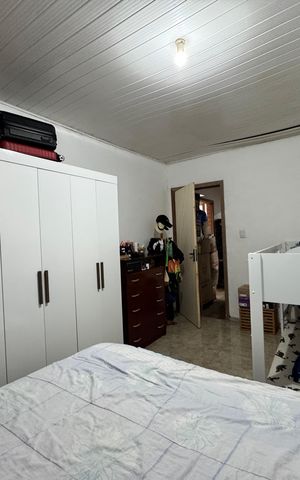 Casa à venda com 180m², 2 quartos e 2 vagas Casa à venda com 180m², 2 quartos e 2 vagasQuarto 2