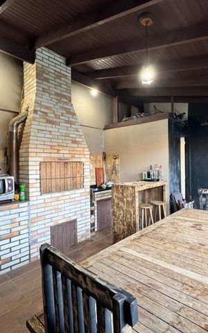 Casa à venda com 180m², 2 quartos e 2 vagas Casa à venda com 180m², 2 quartos e 2 vagasÁrea Gourmet