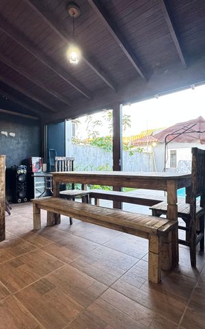 Casa à venda com 180m², 2 quartos e 2 vagas Casa à venda com 180m², 2 quartos e 2 vagasÁrea Gourmet