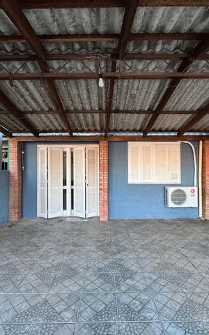 Casa à venda com 180m², 2 quartos e 2 vagas Casa à venda com 180m², 2 quartos e 2 vagasÁrea comum