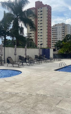 Apartamento à venda com 220m², 3 quartos e 3 vagasPiscina