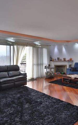 Apartamento à venda com 220m², 3 quartos e 3 vagasSala
