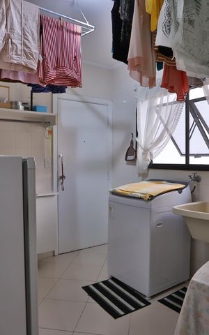 Apartamento à venda com 220m², 3 quartos e 3 vagasLavanderia