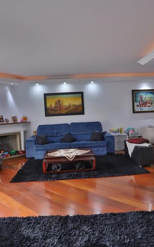 Apartamento à venda com 220m², 3 quartos e 3 vagasSala