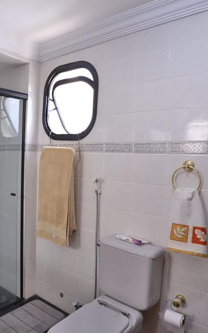 Apartamento à venda com 220m², 3 quartos e 3 vagasBanheiro do Quarto 1