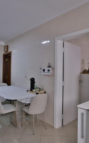 Apartamento à venda com 220m², 3 quartos e 3 vagasCozinha