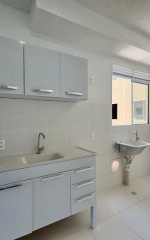 Apartamento para alugar com 44m², 2 quartos e 1 vaga Apartamento para alugar com 44m², 2 quartos e 1 vagaCozinha e Área de Serviço