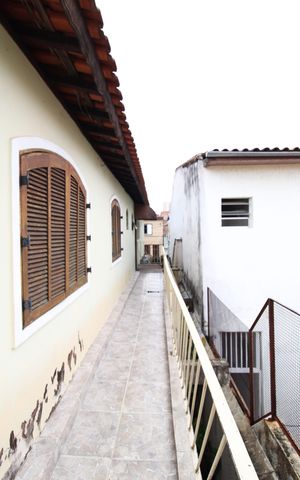 Casa à venda com 300m², 5 quartos e 2 vagasCasa 2 - Corredor Lateral