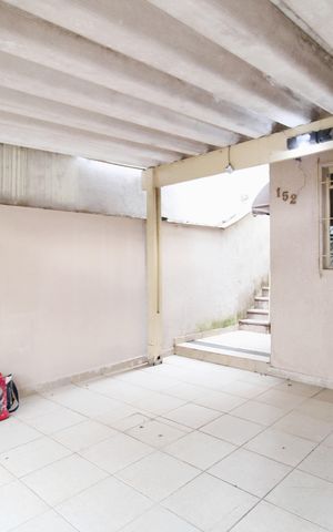 Casa à venda com 300m², 5 quartos e 2 vagasGaragem