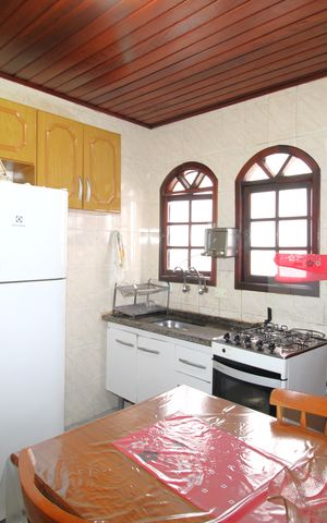 Casa à venda com 300m², 5 quartos e 2 vagasCasa 2 - Cozinha