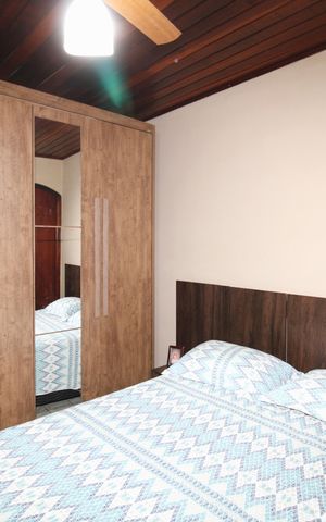 Casa à venda com 300m², 5 quartos e 2 vagasCasa 2 - Quarto 1