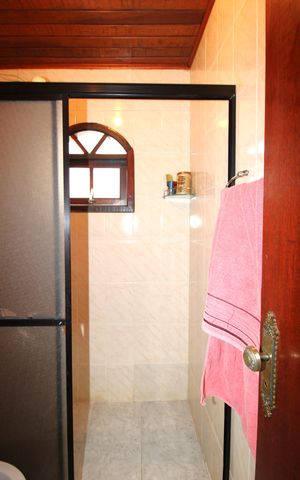 Casa à venda com 300m², 5 quartos e 2 vagasCasa 2 - Banheiro