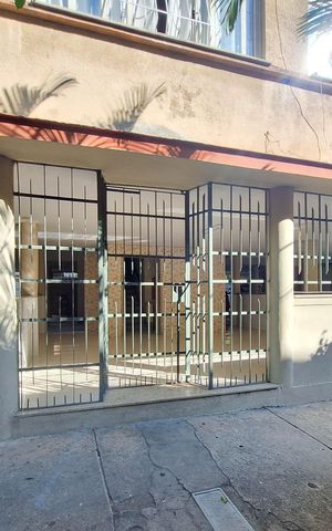 Apartamento à venda com 65m², 2 quartos e 1 vagaFachada