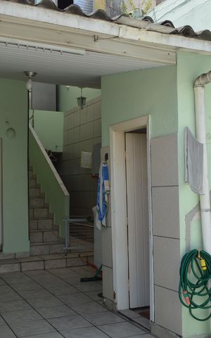 Casa à venda com 120m², 3 quartos e 1 vagaÁrea de Serviço