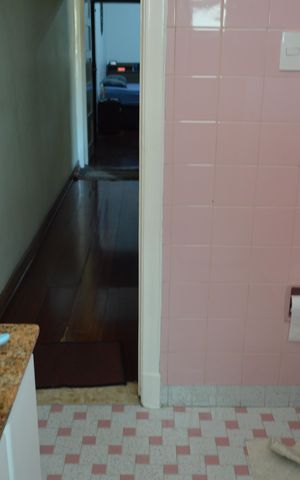 Casa à venda com 120m², 3 quartos e 1 vagaBanheiro