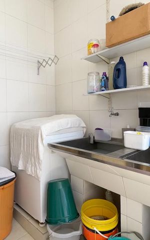 Casa à venda com 187m², 3 quartos e 2 vagas Casa à venda com 187m², 3 quartos e 2 vagasÁrea de Serviço