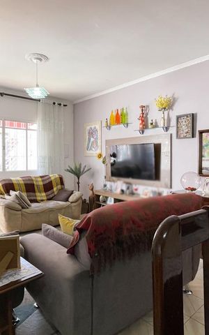 Casa à venda com 187m², 3 quartos e 2 vagas Casa à venda com 187m², 3 quartos e 2 vagasSala