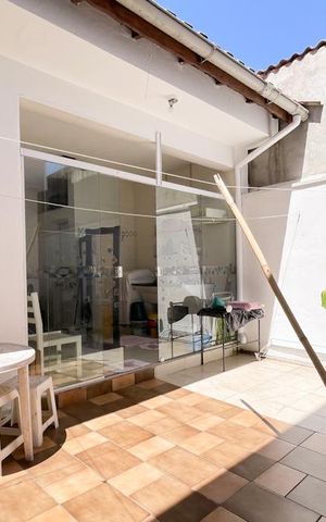 Casa à venda com 187m², 3 quartos e 2 vagas Casa à venda com 187m², 3 quartos e 2 vagasQuintal