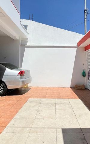 Casa à venda com 187m², 3 quartos e 2 vagas Casa à venda com 187m², 3 quartos e 2 vagasGaragem