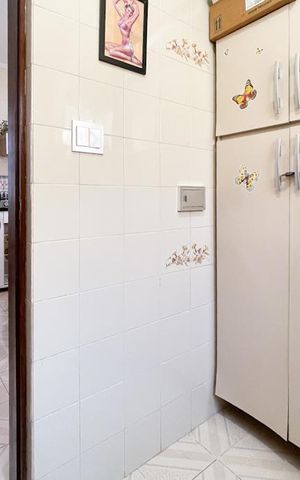 Casa à venda com 187m², 3 quartos e 2 vagas Casa à venda com 187m², 3 quartos e 2 vagasLavabo