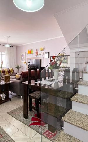 Casa à venda com 187m², 3 quartos e 2 vagas Casa à venda com 187m², 3 quartos e 2 vagasSala