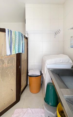 Casa à venda com 187m², 3 quartos e 2 vagas Casa à venda com 187m², 3 quartos e 2 vagasÁrea de Serviço