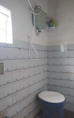 Casa à venda com 380m², 2 quartos e 2 vagas Casa à venda com 380m², 2 quartos e 2 vagasBanheiro