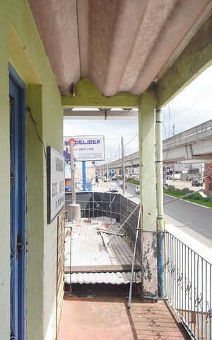Casa à venda com 380m², 2 quartos e 2 vagas Casa à venda com 380m², 2 quartos e 2 vagasVista