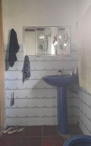 Casa à venda com 380m², 2 quartos e 2 vagas Casa à venda com 380m², 2 quartos e 2 vagasBanheiro