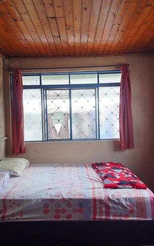 Casa à venda com 380m², 2 quartos e 2 vagas Casa à venda com 380m², 2 quartos e 2 vagasQuarto 2