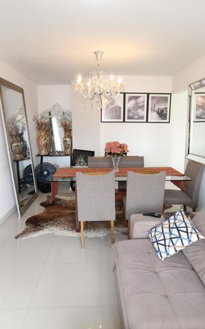 Apartamento para alugar com 68m², 2 quartos e 1 vagaSala