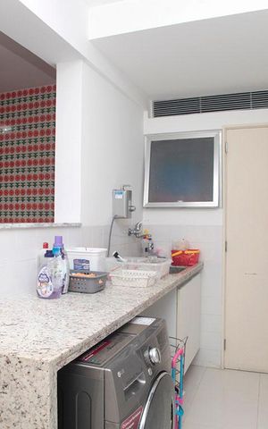 Apartamento à venda com 234m², 3 quartos e sem vagaÁrea de Serviço + Despensa