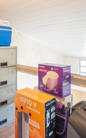 Casa à venda com 200m², 4 quartos e sem vagaDepósito