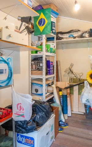 Casa à venda com 200m², 4 quartos e sem vagaDepósito