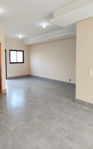 Casa à venda com 120m², 3 quartos e 2 vagas Casa à venda com 120m², 3 quartos e 2 vagasSala de Estar