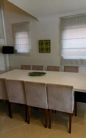 Casa à venda com 300m², 5 quartos e 4 vagas Casa à venda com 300m², 5 quartos e 4 vagasSala 4 - jantar