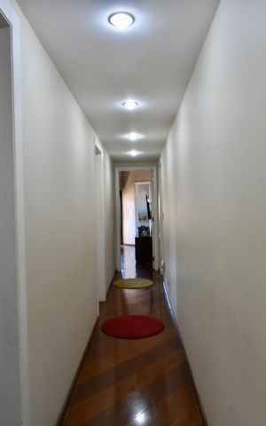Apartamento à venda com 185m², 4 quartos e 3 vagasCorredor