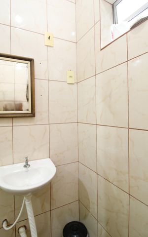 Casa à venda com 400m², 8 quartos e 1 vagaBanheiro de serviço