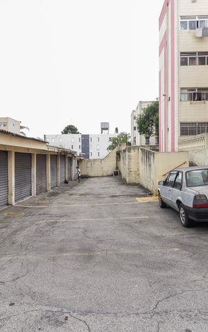 Apartamento à venda com 56m², 3 quartos e 1 vaga Apartamento à venda com 56m², 3 quartos e 1 vagaEstacionamento