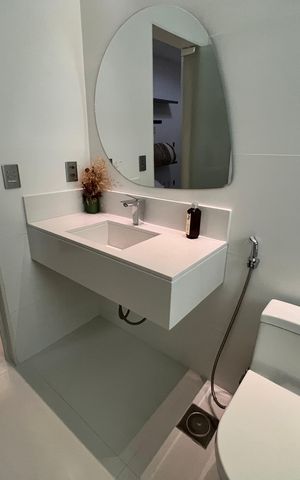 Casa à venda com 1200m², 4 quartos e 8 vagas Casa à venda com 1200m², 4 quartos e 8 vagasBanheiro da Suíte