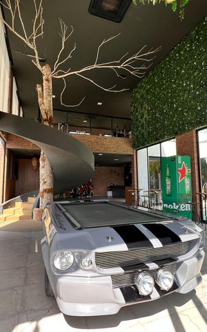 Casa à venda com 1200m², 4 quartos e 8 vagas Casa à venda com 1200m², 4 quartos e 8 vagasSala/Cozinha